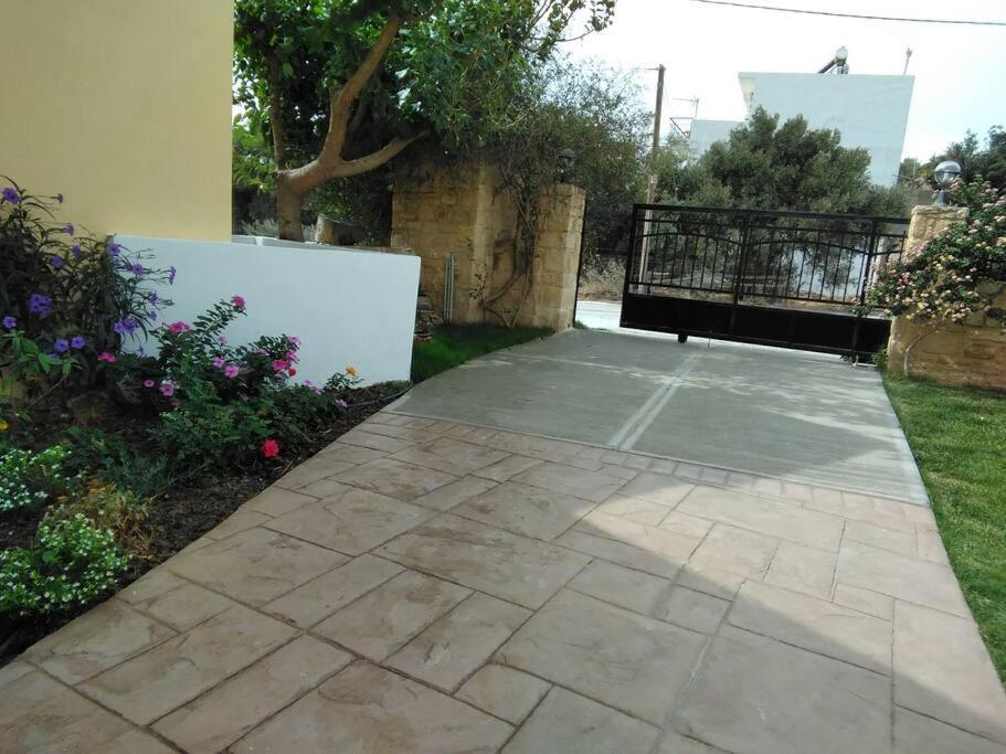Ferienwohnung Antonia Plakias Exterior foto